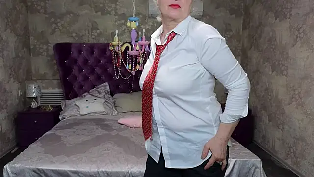 Maya Mayflower online show from March 12, 2025, 9:12 am