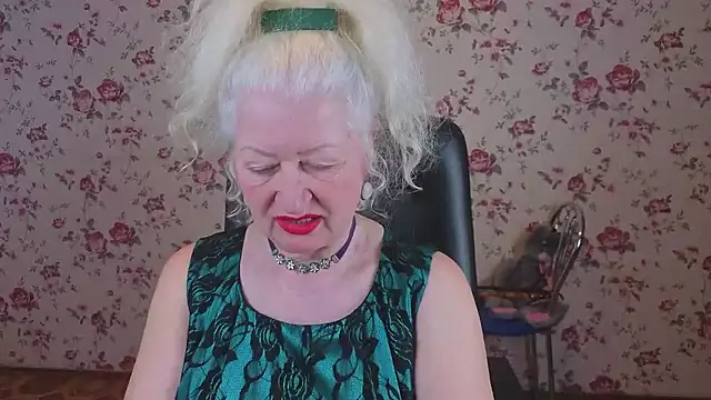 Maya Mayflower online show from April 14, 2026, 3:22 am