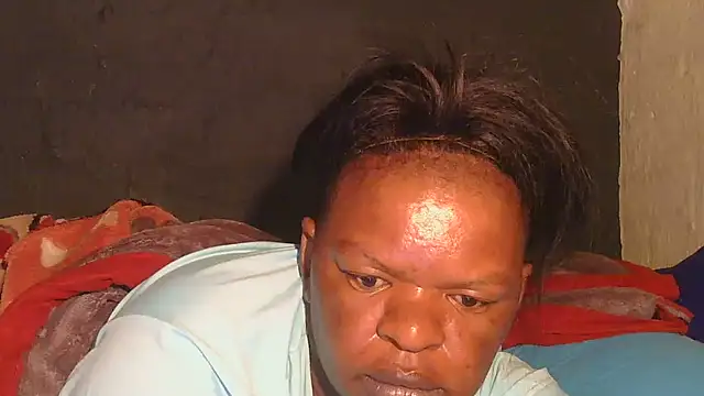 Snapshot of ebony_rose11 chatting on February 14, 2026, 2:01 am ebony rose11 online show from February 14, 2026, 2:01 am