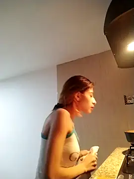 Snapshot of KratosAfroditacs chatting on September 27, 2025, 6:36 pm KratosAfroditacs online show from September 27, 2025, 6:36 pm