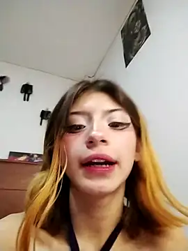 Snapshot of KratosAfroditacs chatting on September 30, 2025, 12:55 pm KratosAfroditacs online show from September 30, 2025, 12:55 pm