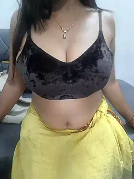 Decant Ruhi143 online show from March 17, 2025, 5:49 pm