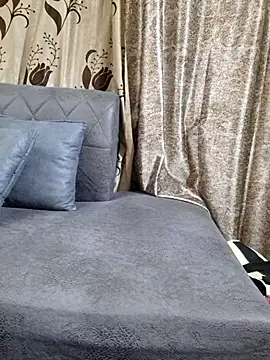 Snapshot of Decant_Ruhi143 chatting on October 4, 2025, 5:25 pm Decant Ruhi143 online show from October 4, 2025, 5:25 pm