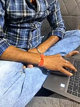 Snapshot of Decant_Ruhi143 chatting on October 11, 2025, 4:52 pm Decant Ruhi143 online show from October 11, 2025, 4:52 pm