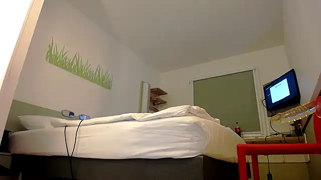 BiggedyBear online show from July 18, 2026, 11:46 pm