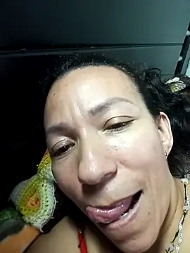 Snapshot of Antonela45 chatting on March 19, 2025, 1:32 am Antonela45 online show from March 19, 2025, 1:32 am