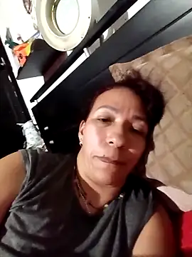 Snapshot of Antonela45 chatting on October 21, 2025, 2:00 am Antonela45 online show from October 21, 2025, 2:00 am