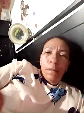 Snapshot of Antonela45 chatting on October 6, 2025, 11:38 pm Antonela45 online show from October 6, 2025, 11:38 pm