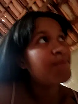 naninhasantos online show from April 5, 2026, 8:04 pm