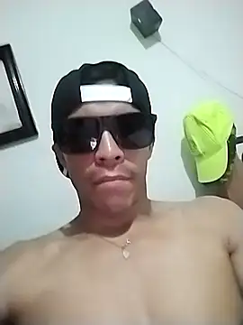 Flakito2490 online show from April 27, 2026, 5:27 am