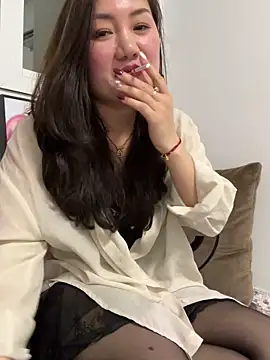 leili888 online show from March 8, 2025, 4:17 pm