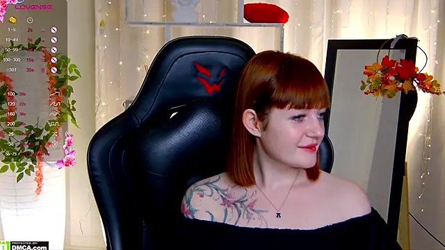 Snapshot of Ashley_Nicks chatting on October 31, 2025, 1:02 am Ashley Nicks online show from October 31, 2025, 1:02 am