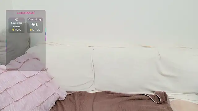 pppYukaqqq online show from January 9, 2026, 11:39 am