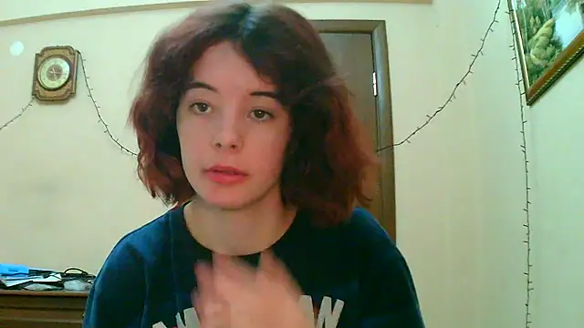  Amber Doll  online show from March 19, 2025, 1:21 am