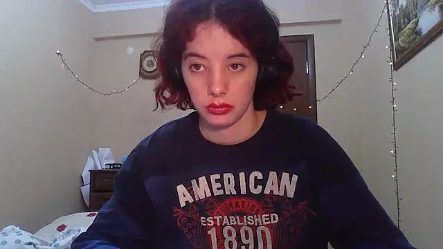  Amber Doll  online show from March 17, 2025, 9:57 pm
