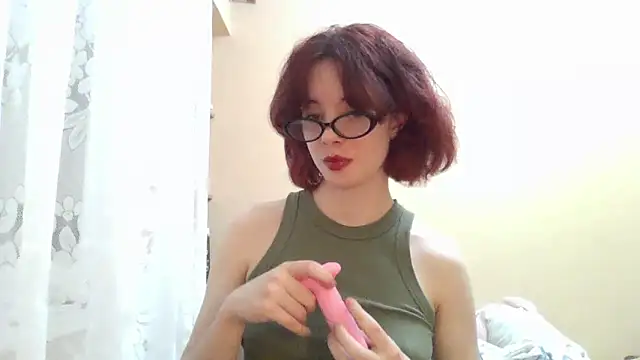  Amber Doll  online show from March 4, 2025, 9:32 pm