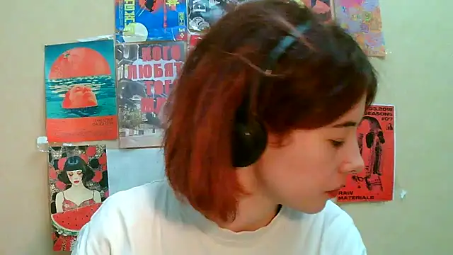  Amber Doll  online show from March 22, 2025, 7:09 pm