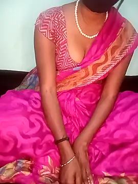 Queen janu1 online show from March 3, 2025, 6:46 pm