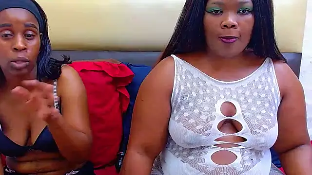 Snapshot of DarkEngelASS chatting on December 4, 2025, 3:27 am DarkEngelASS online show from December 4, 2025, 3:27 am