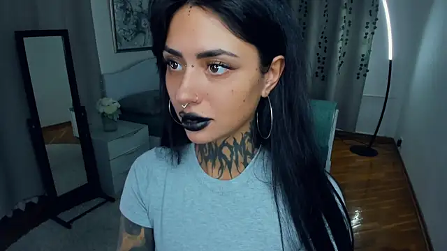 Snapshot of CharimgSabrina chatting on September 28, 2025, 6:42 am CharimgSabrina online show from September 28, 2025, 6:42 am