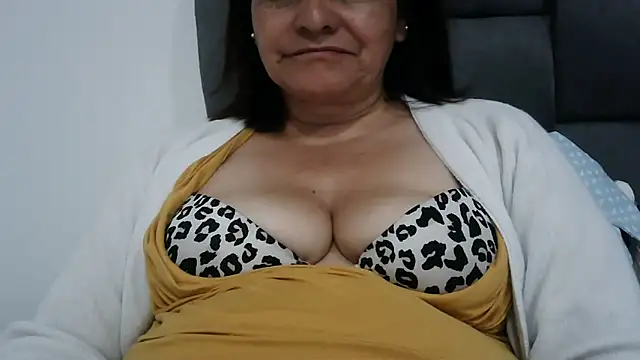 BiancaSteel online show from February 5, 2026, 2:40 am