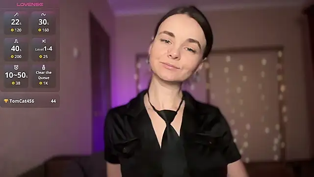 Snapshot of lanaloulou chatting on September 27, 2025, 2:18 am lanaloulou online show from September 27, 2025, 2:18 am