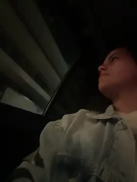 Veronica vato online show from March 17, 2025, 6:42 pm