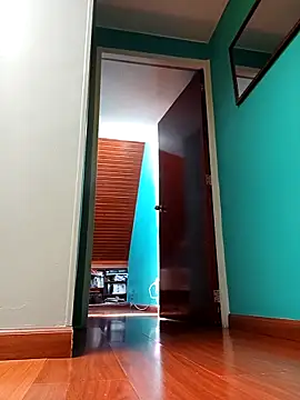 Ariana Rodriguez online show from November 7, 2025, 3:49 pm