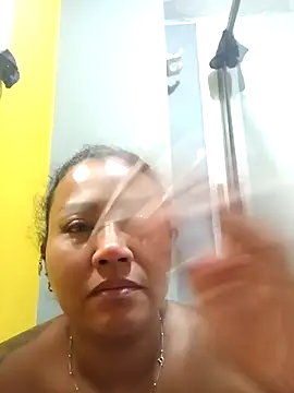 Snapshot of Ariana_Rodriguez chatting on October 25, 2025, 3:56 pm Ariana Rodriguez online show from October 25, 2025, 3:56 pm