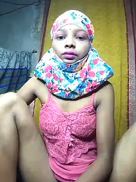 Cutesoma01 online show from May 8, 2026, 10:46 pm