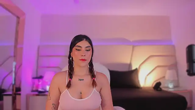 Violeta-Marquez online show from September 29, 2025, 11:49 am