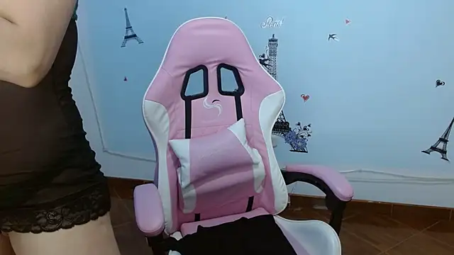 nanis milf online show from April 16, 2026, 1:45 pm