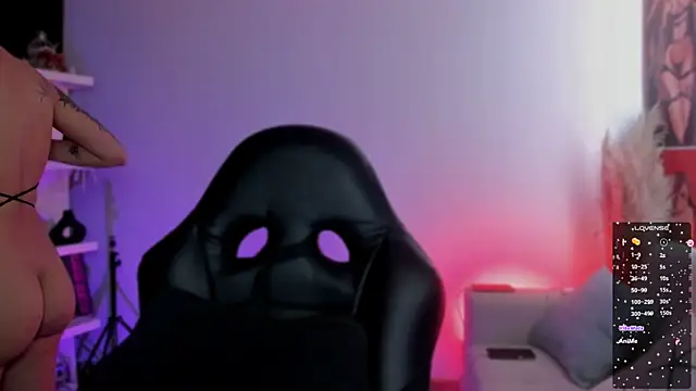 Snapshot of Saraa_Desiree chatting on October 18, 2025, 4:20 pm Saraa Desiree online show from October 18, 2025, 4:20 pm