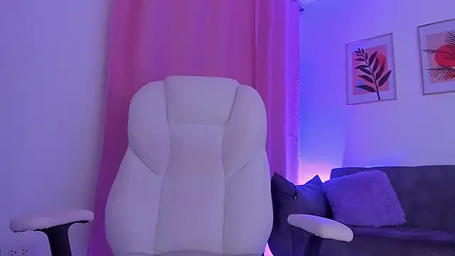 gaaby foxx online show from February 4, 2026, 1:28 pm