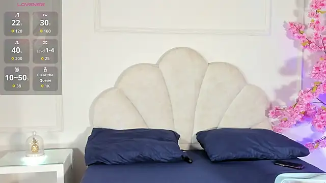 Snapshot of Candaceoweens chatting on October 13, 2025, 3:52 am Candaceoweens online show from October 13, 2025, 3:52 am