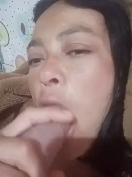 Snapshot of sarayulith chatting on September 22, 2025, 10:10 am sarayulith online show from September 22, 2025, 10:10 am