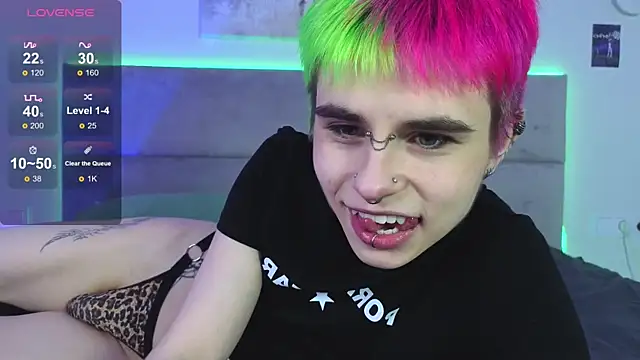 Alex Vallley online show from October 18, 2025, 11:07 pm