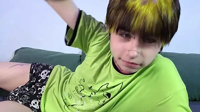 Alex Vallley online show from April 24, 2026, 11:07 pm