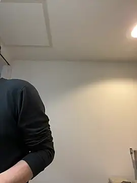 waka3232 online show from April 1, 2026, 4:14 am