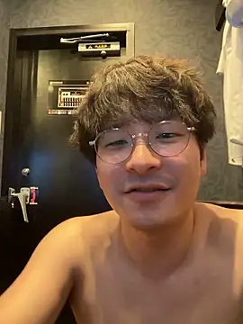 waka3232 online show from October 3, 2025, 1:45 pm