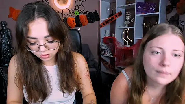 Snapshot of kiki_swan chatting on October 23, 2025, 6:12 am kiki swan online show from October 23, 2025, 6:12 am