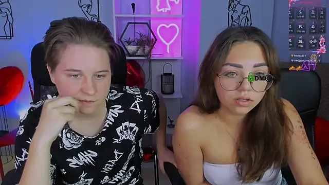 Snapshot of kiki_swan chatting on September 20, 2025, 7:57 am kiki swan online show from September 20, 2025, 7:57 am