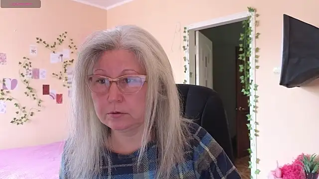 Wane Witch online show from April 26, 2026, 8:44 am