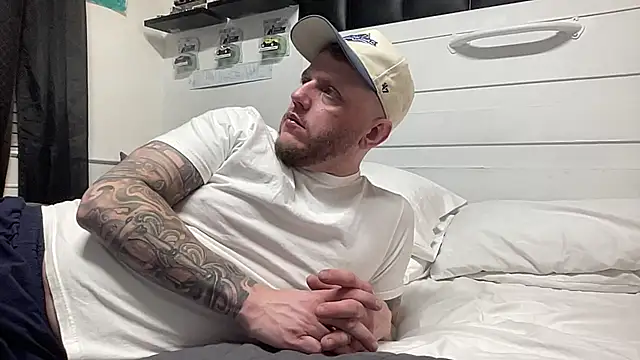 Snapshot of Thegreatwhitepipe chatting on October 6, 2025, 9:21 am Thegreatwhitepipe online show from October 6, 2025, 9:21 am