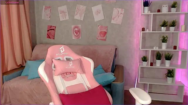 Snapshot of Cassie_Scott chatting on March 16, 2025, 4:52 am Cassie Scott online show from March 16, 2025, 4:52 am