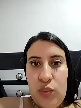 Snapshot of mialorents chatting on October 12, 2025, 9:38 pm mialorents online show from October 12, 2025, 9:38 pm