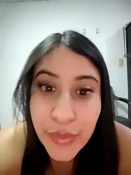 Snapshot of mialorents chatting on September 25, 2025, 12:16 am mialorents online show from September 25, 2025, 12:16 am