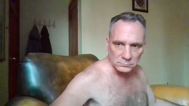 HunkofRock online show from October 27, 2025, 4:52 pm