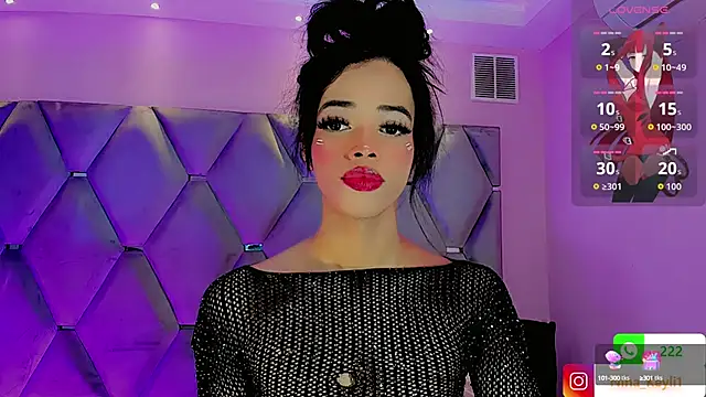 Snapshot of Nina_Keyli chatting on September 30, 2025, 7:20 pm Nina Keyli online show from September 30, 2025, 7:20 pm