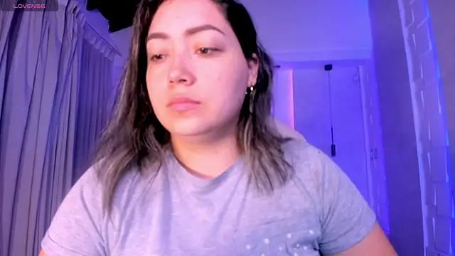 Snapshot of heidy_johns chatting on October 4, 2025, 3:19 am heidy johns online show from October 4, 2025, 3:19 am